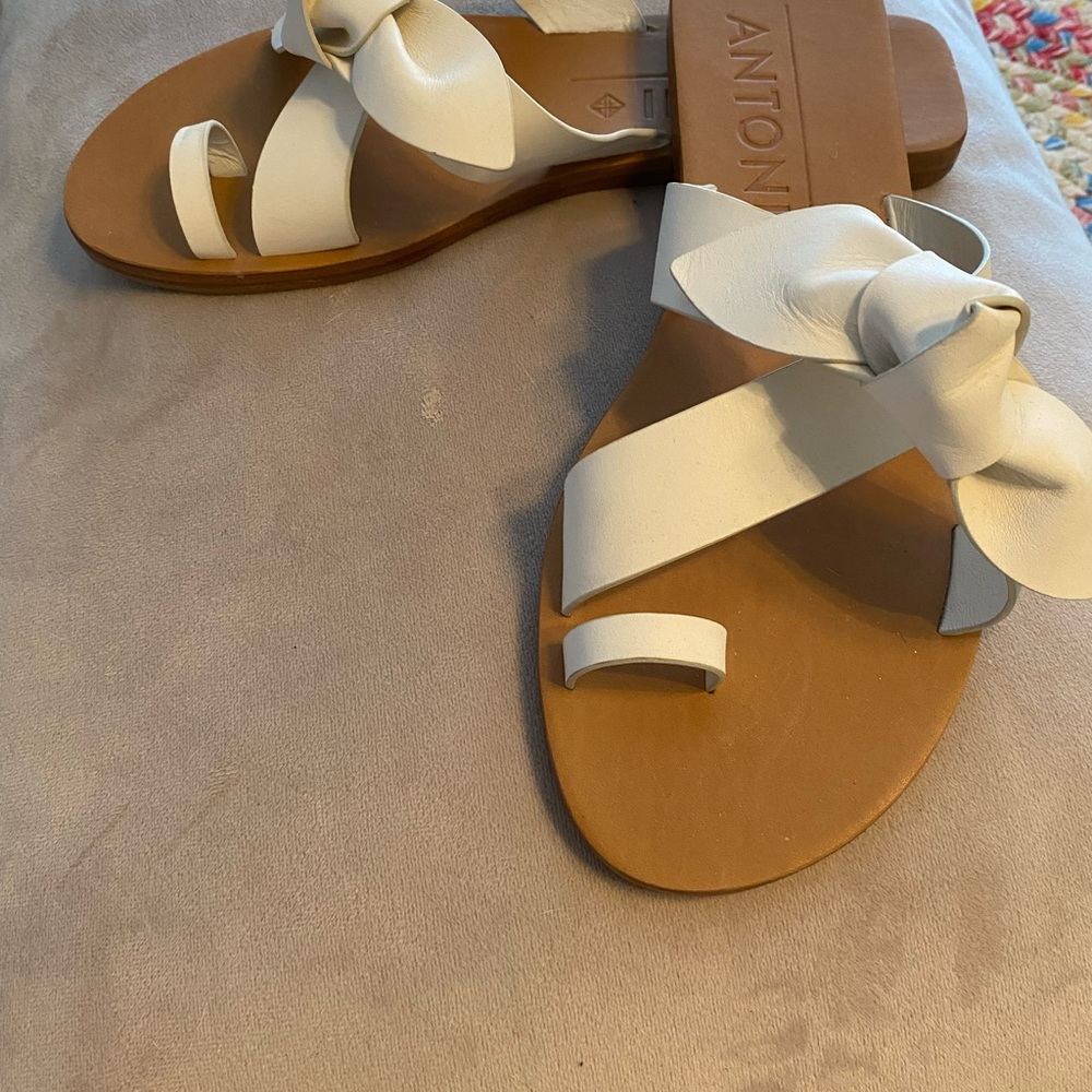 Brand new Antonio Melani